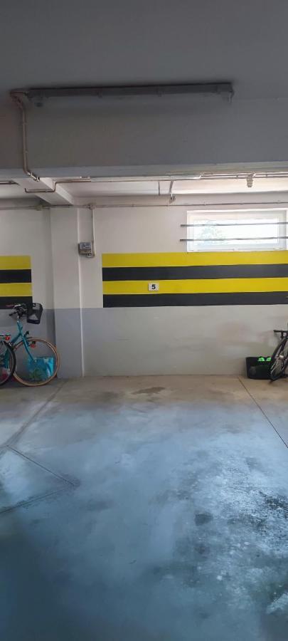 Cosmopolitan Apartament Z Bezplatnym, Prywatnym Parkingiem W Hali Garazowej Stary Toruń Exteriér fotografie