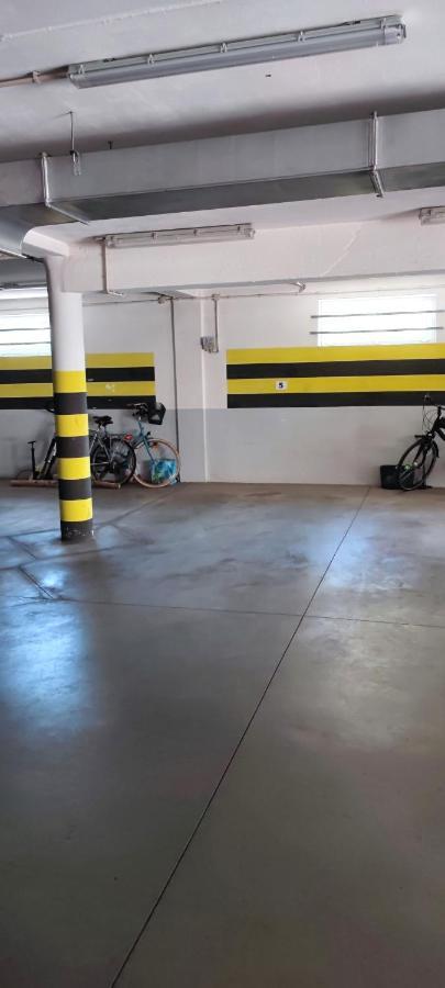 Cosmopolitan Apartament Z Bezplatnym, Prywatnym Parkingiem W Hali Garazowej Stary Toruń Exteriér fotografie